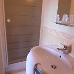 Ξενοδοχείο De La Meuse 2*