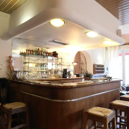 De La Meuse Hotel 2*