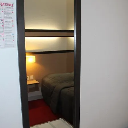 De La Meuse Hotel 2*