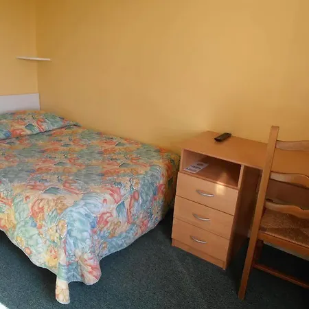 De La Meuse 2* Charleville-Mezieres