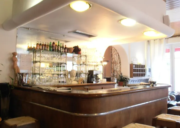 De La Meuse Hotel 2*