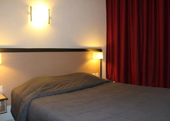 Hotel De La Meuse 2*