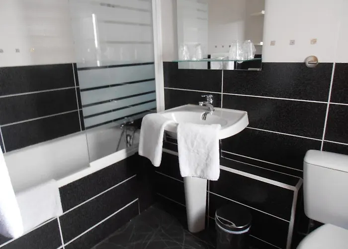 Hotel De La Meuse 2*